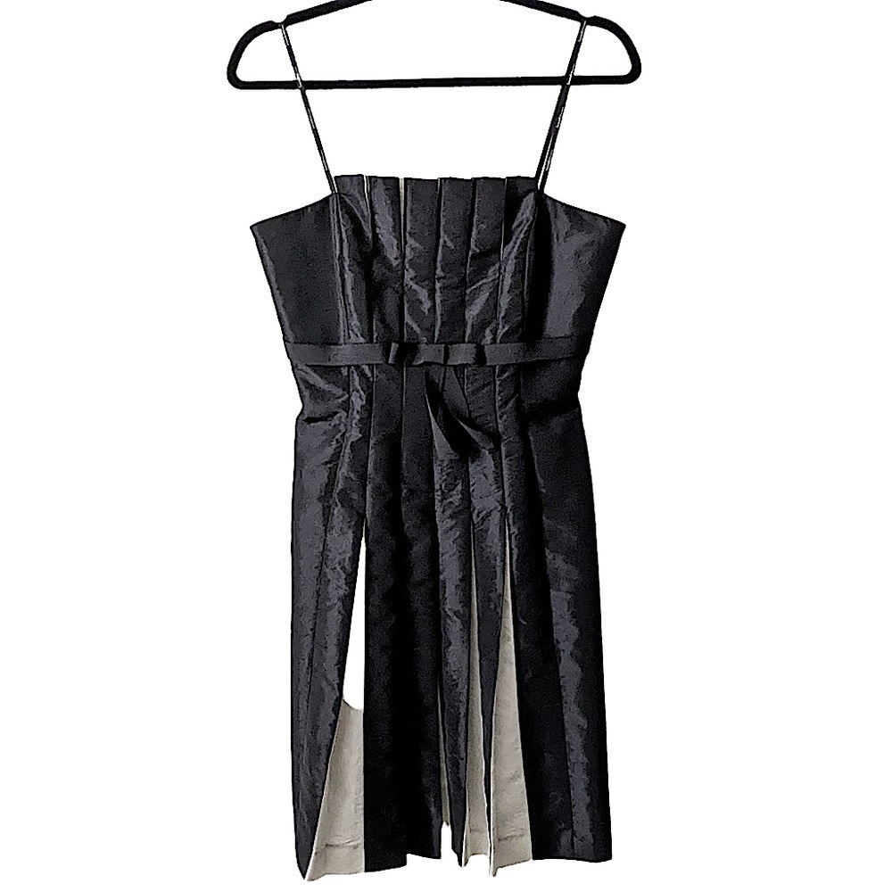 𝅺LAUNDRY by Design Black and White Strapless Pleated Dress Size 6